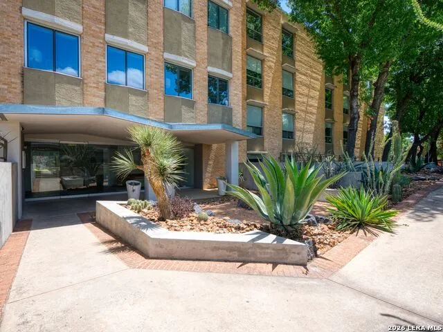 1115 S Alamo Street #2407 San Antonio, TX 78210