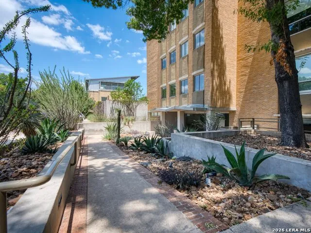 1115 S Alamo Street #2407 San Antonio, TX 78210