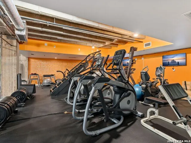 1115 S Alamo Street #2407 San Antonio, TX 78210