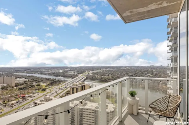 48 East Avenue #3008 Austin, TX 78701