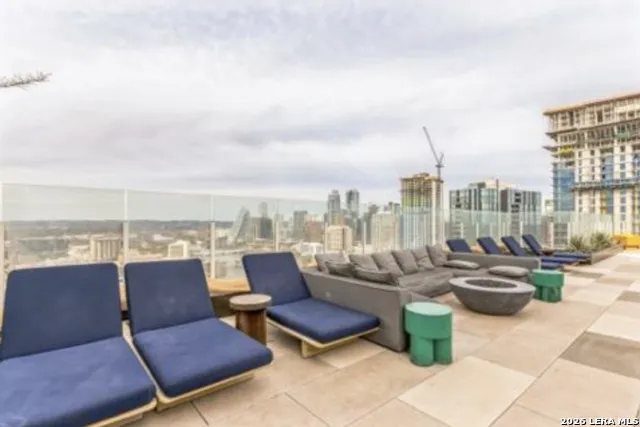 48 East Avenue #3008 Austin, TX 78701