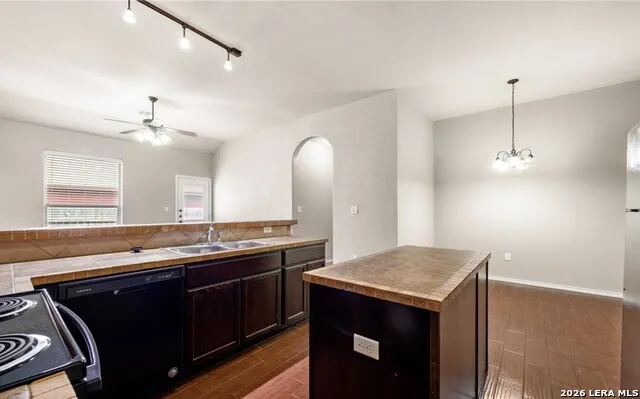 949 Brown Rock New Braunfels, TX 78130