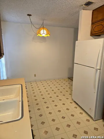 127 Regency Ave Victoria, TX 77904