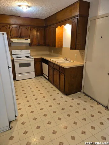 127 Regency Ave Victoria, TX 77904