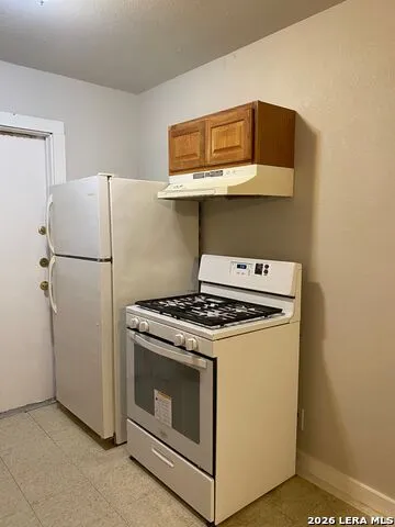 3032 Weir San Antonio, TX 78226