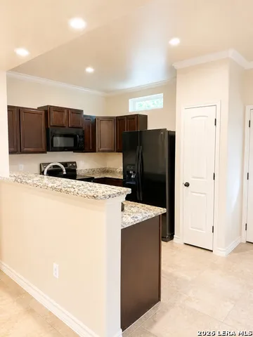 6946 Lakeview Dr. San Antonio, TX 78244