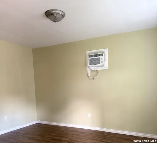 2826 ROSELAWN RD San Antonio, TX 78226