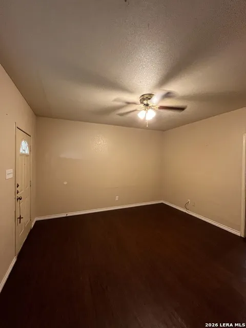 6911 US HIGHWAY 281 Pleasanton, TX 78064