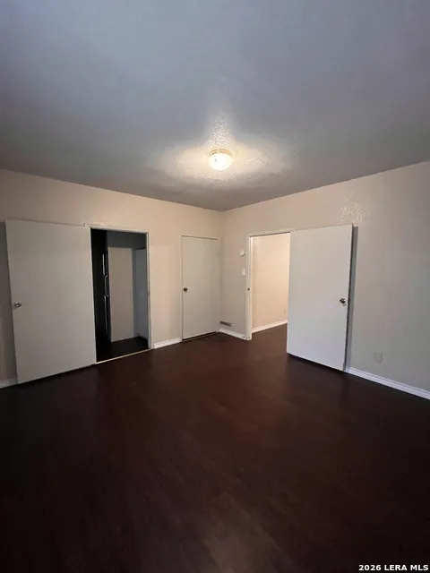 6911 US HIGHWAY 281 Pleasanton, TX 78064