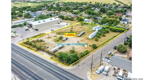 2719 DEL RIO BLVD