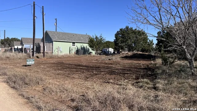 335 Medina Bandera, TX 78003