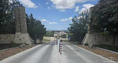 821 PRIVATE ROAD 3702