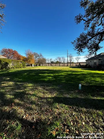 2848 E Rock Barn Dr. Kerrville, TX 78028