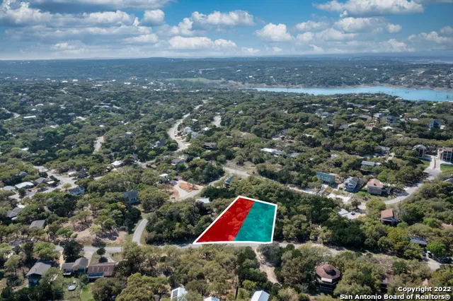 1752 Trailridge Dr Canyon Lake, TX 78133
