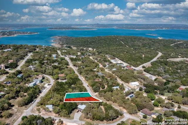1752 Trailridge Dr Canyon Lake, TX 78133