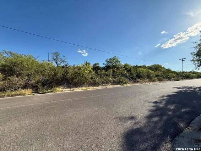2024 Quarry St Eagle Pass, TX 78852