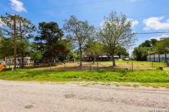 350 PALO ALTO DR Von Ormy, TX 78069