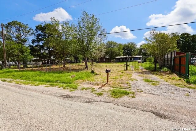 350 PALO ALTO DR Von Ormy, TX 78069