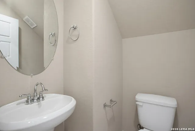 2013 Silver Oaks F San Antonio, TX 78213