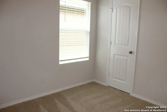 841 Margay Loop Seguin, TX 78155