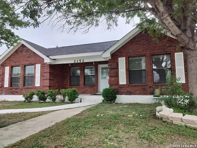 2152 SUNCREST DR Eagle Pass, TX 78852