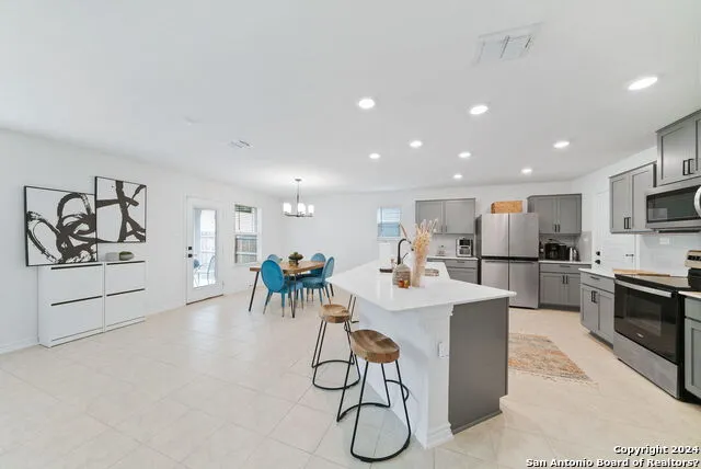 11133 CHARISMATIC San Antonio, TX 78245
