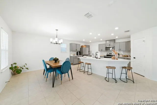 11133 CHARISMATIC San Antonio, TX 78245