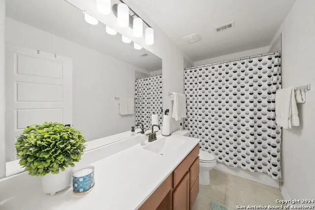 11133 CHARISMATIC San Antonio, TX 78245