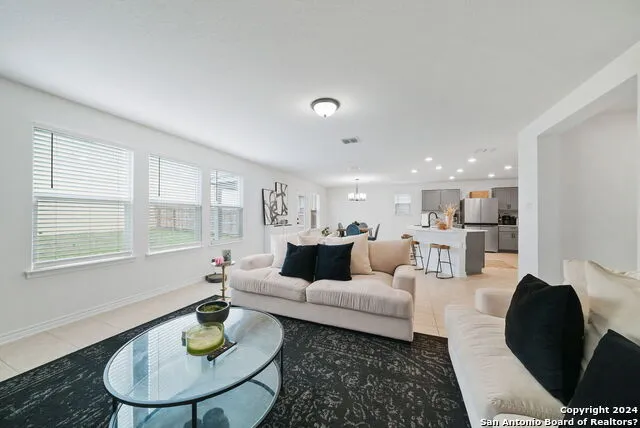 11133 CHARISMATIC San Antonio, TX 78245