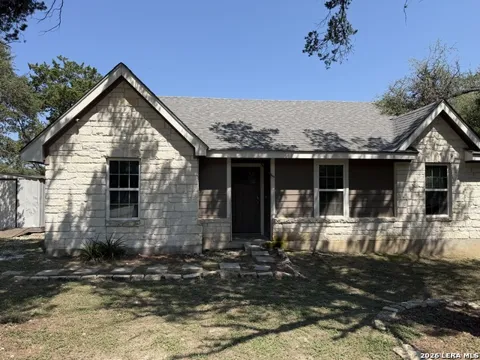 591 BURR OAK LN