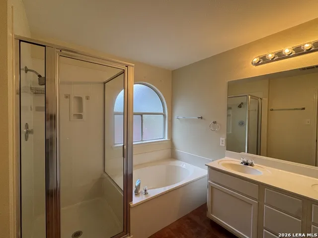 9803 SANDIE Helotes, TX 78023