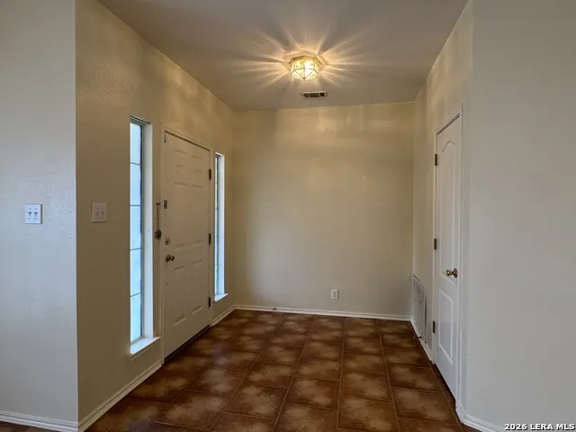 9803 SANDIE Helotes, TX 78023