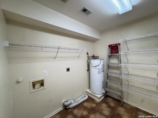 9803 SANDIE Helotes, TX 78023