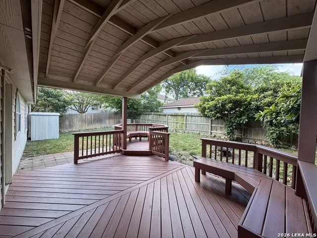 9803 SANDIE Helotes, TX 78023