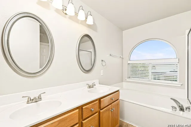8734 SONORA PASS Helotes, TX 78023