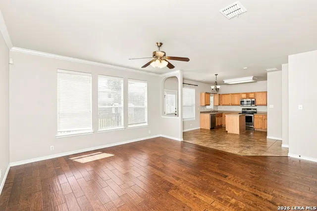8734 SONORA PASS Helotes, TX 78023