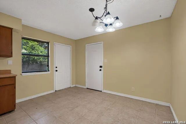 306 Meadow Dr Marion, TX 78124