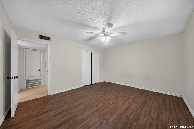 306 Meadow Dr Marion, TX 78124