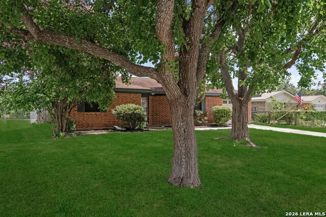 306 Meadow Dr Marion, TX 78124
