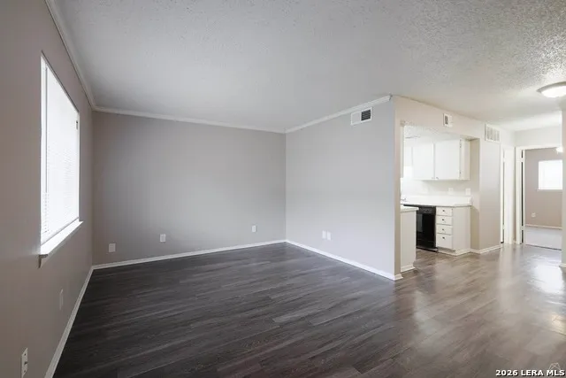 8100 MOPAC EXPY Unit 17-172 Austin, TX 78759