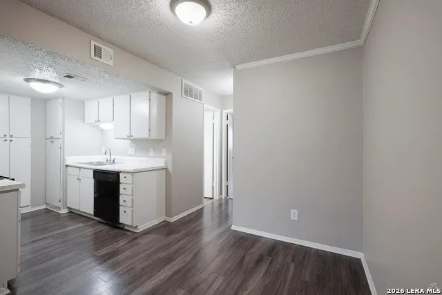 8100 MOPAC EXPY Unit 17-172 Austin, TX 78759
