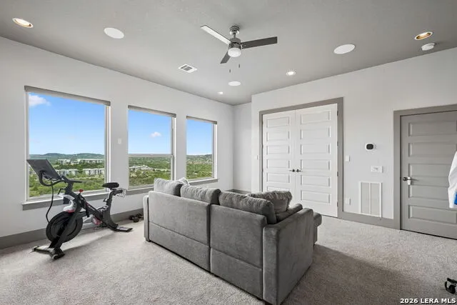 6743 Bella Colina San Antonio, TX 78256