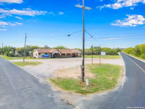 13585 Luckey Rd
