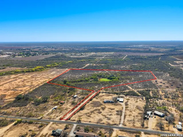 +/- 32.04 ACRES Bluntzer Jourdanton, TX 78026