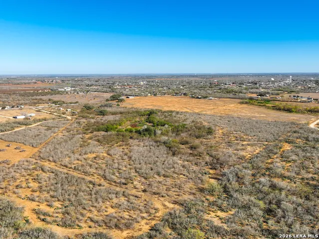 +/- 32.04 ACRES Bluntzer Jourdanton, TX 78026