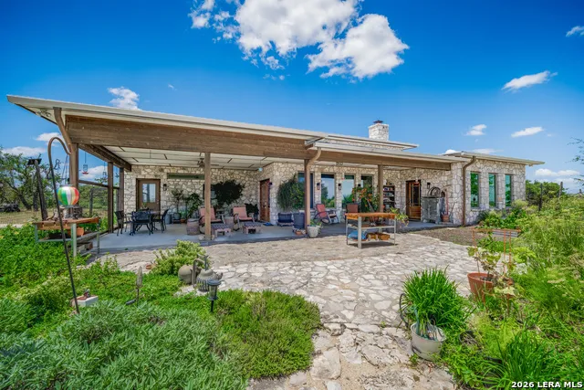 2201 Poverty Hill Ranch Rd Fredericksburg, TX 78624