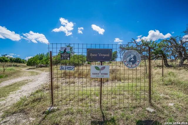2201 Poverty Hill Ranch Rd Fredericksburg, TX 78624