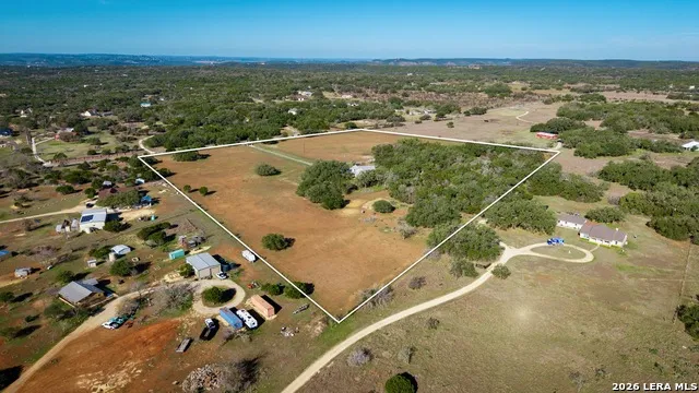 2444 PURGATORY RD New Braunfels, TX 78132