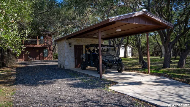 2444 PURGATORY RD New Braunfels, TX 78132