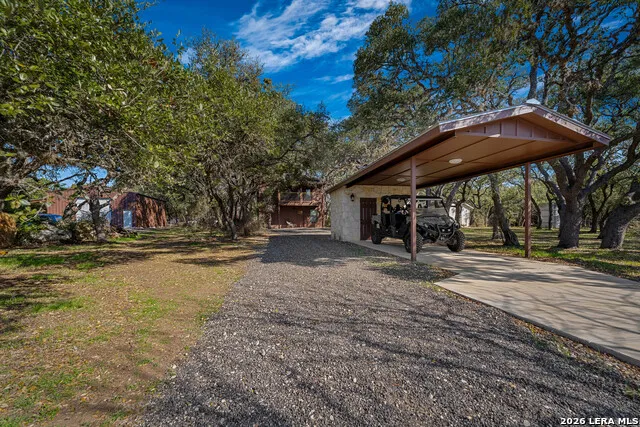 2444 PURGATORY RD New Braunfels, TX 78132